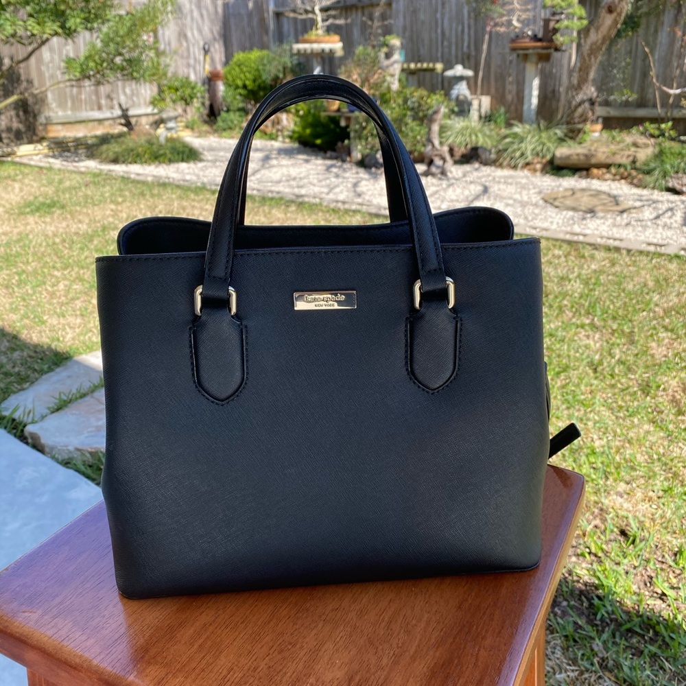 Kate spade medium satchel ♠️